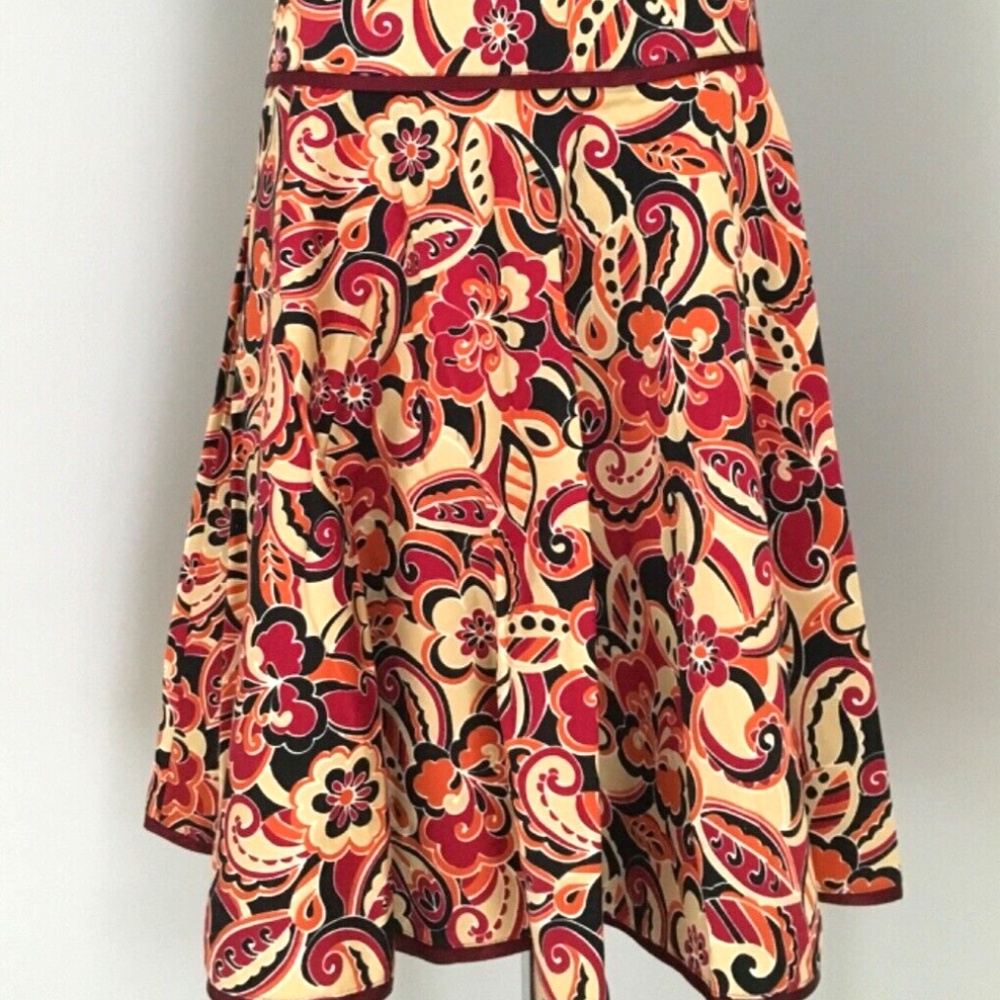 Jaloux Zalu Swingy Floral Print Skater Skirt with Satin Trim Zip Back Size Small